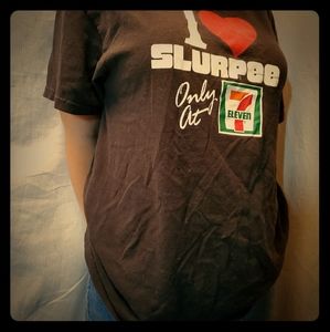 I ❤ slurpie only at 711 shirt